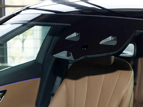 2026�� E 300 �������˶���