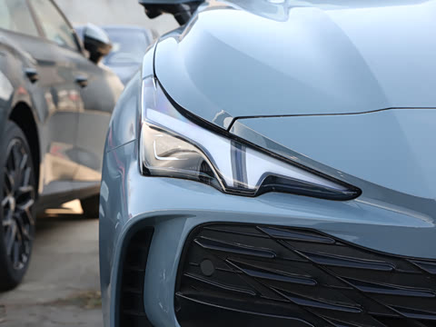 2026�� 1.5T 300 DCT���Ű�