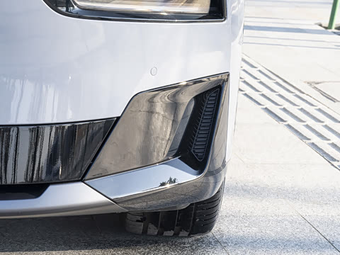 2026�� ���� 1704 Max �콢��