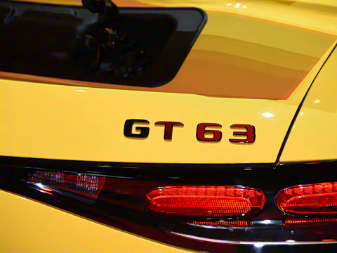 2025�� AMG GT 63 4MATIC+