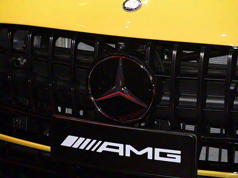 2025�� AMG GT 63 4MATIC+