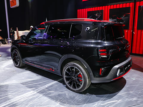 2025�� BRABUS ���ܰ�