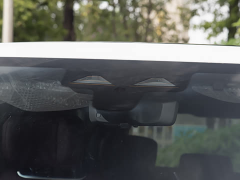 2026�� 3.0 L6 400PS AB�����