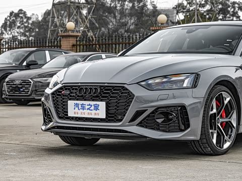 2025�� RS 5 2.9T Sportback ȼ���