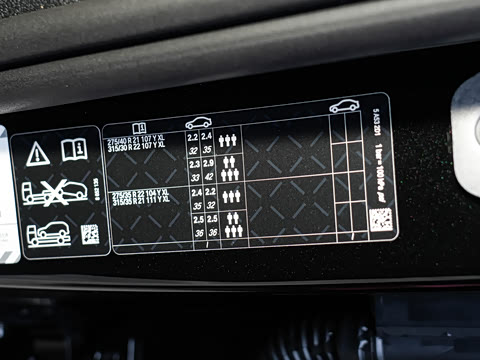 2026�� xDrive 40Li ������M�˶���ҹ��װ