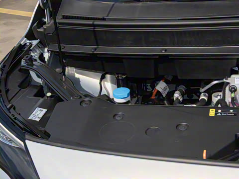 2025�� Plus 610 ������