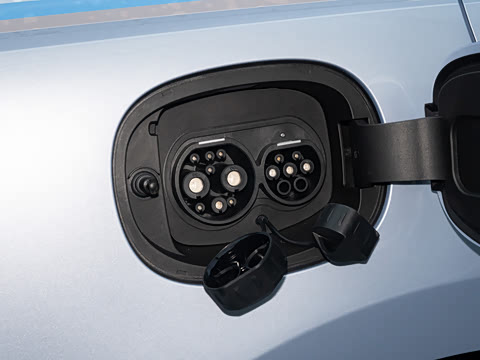 2025�� EV 545KM������