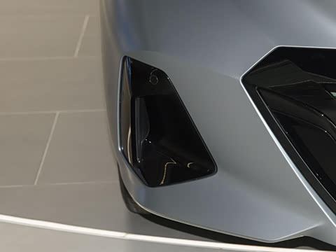 2025�� 525Li M�˶���װ