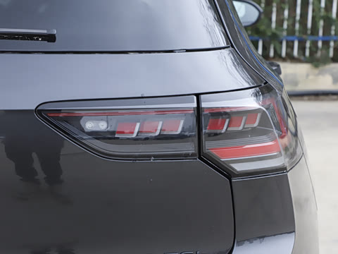 2026�� 300TSI R-Line