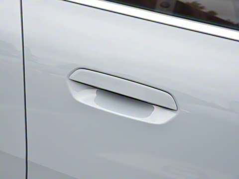 2025�� sDrive25i M�˶���װ