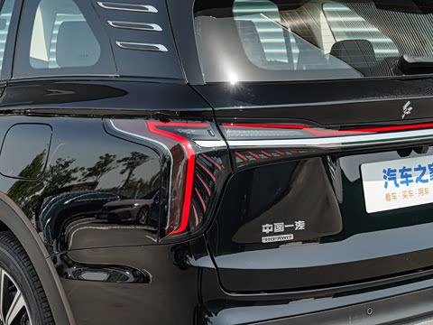 2025�� �Ŀ�  2.0T PHEV ����200��������� 7��