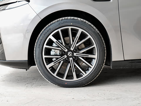 2027�� 670������
