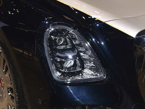 2026�� 4.0T V8��