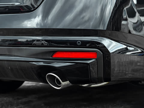 2025�� 2.0L SV �ڽ��