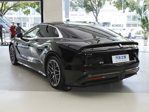 2025�� EV �����콢��