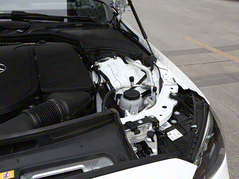 2026�� C 260 L �˶��ر��