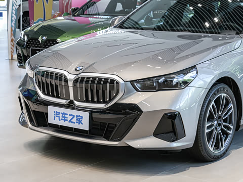 2026�� �Ŀ� 530Li ������ M�˶���װ