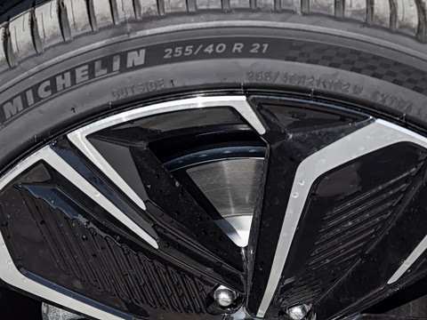 2026�� ����600 Max�˶���