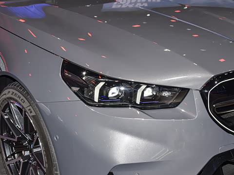 2025�� M5