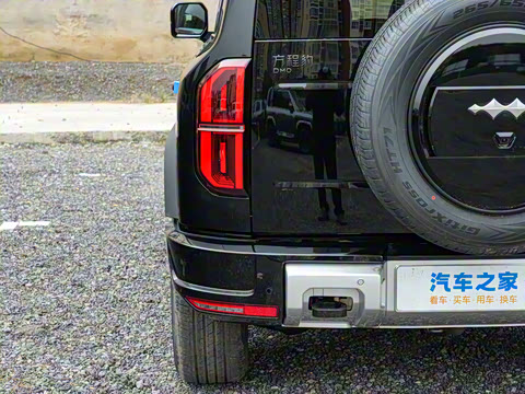 2025�� 210KM ����Ultra��