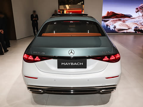 2027�� S 680 4MATIC