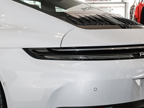 2026�� Carrera 3.0T