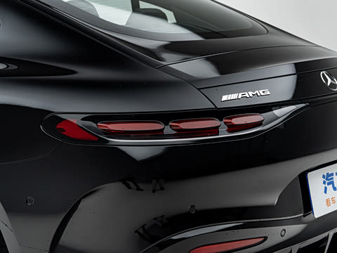 2026�� AMG GT 63 4MATIC+