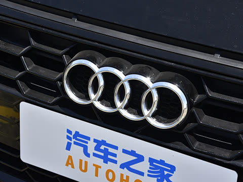 2026�� 200���������� 40 TFSI ����������