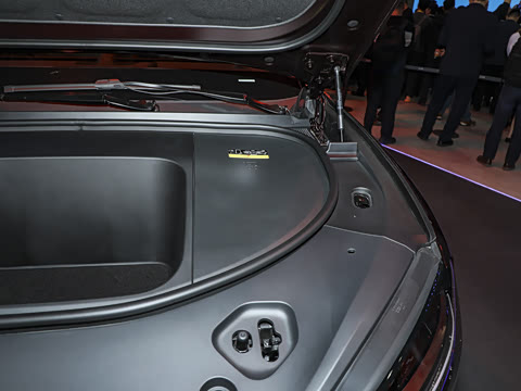 2025�� ���� Ultra�� 100kWh 6���棨896�߼����״