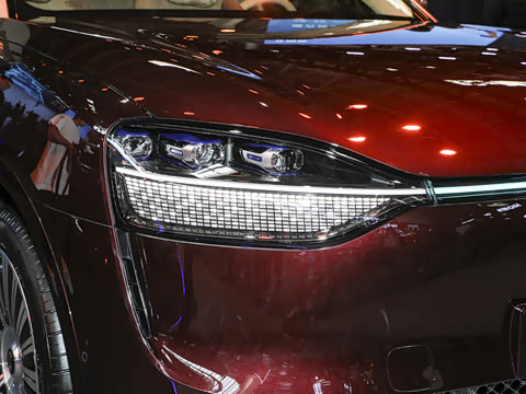 2025�� ���� Ultra�� 100kWh 6���棨896�߼����״