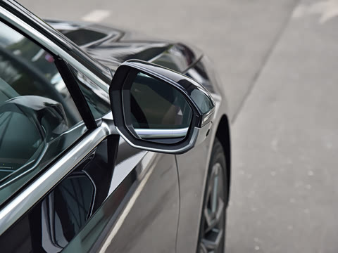 2026�� �Ŀ� 530Li ������ ������װ