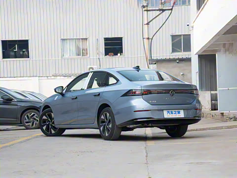 2026�� L 300TSI DSG ��Ӣ��