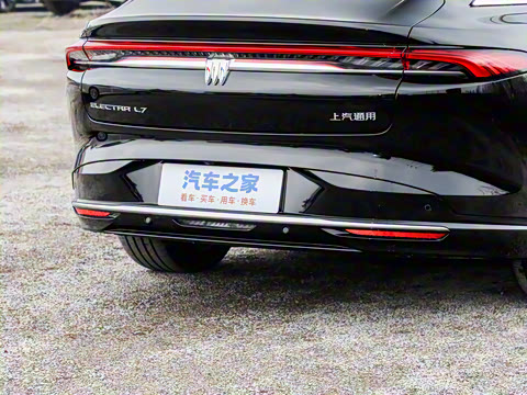 2025�� ������