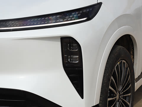 2025�� 185KM�����