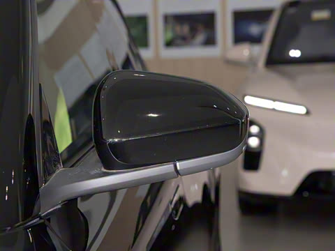 2025�� �ھ������ 75kWh Touring