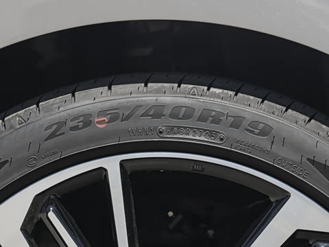 2026�� ˫�� 2.0HS �˶���