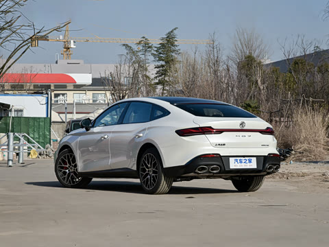 2026�� 2.0T 405 AT������