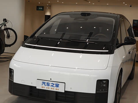 2025�� Ultra ���ܻ��°�