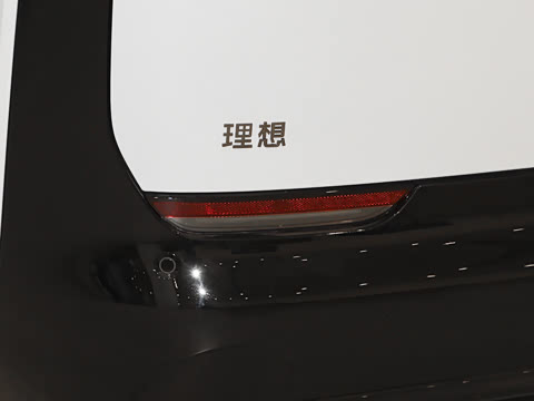 2025�� Ultra ���ܻ��°�