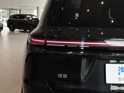 2025�� Pro ���ܻ��°�