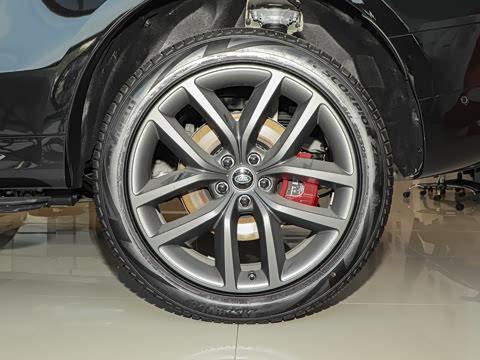 2025�� 400PS Dynamic SE