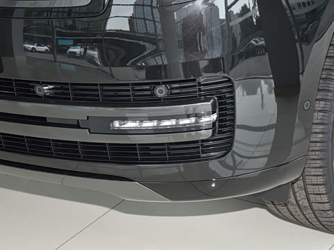 2026�� 3.0 L6 400PS �ڿ���