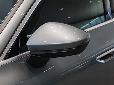 2026�� 2.0T ������