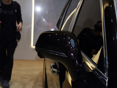 2026�� 4.0T V8 ��ϼ���ư�