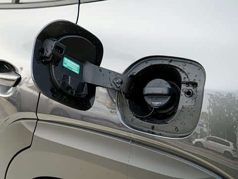 2026�� 2.0L ���а�