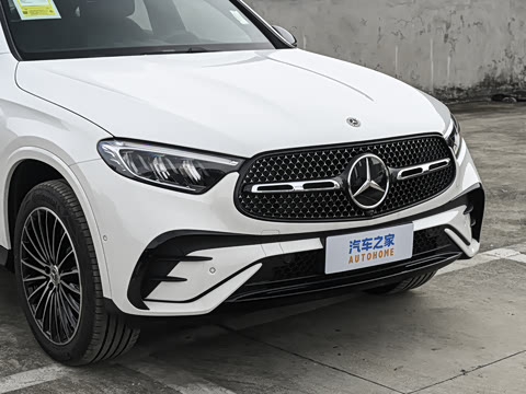 2026�� �Ŀ� GLC 300 4MATIC ����SUV