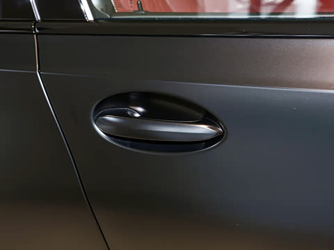 2026�� 330Li �����