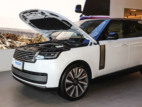 2025�� 4.4 V8 SV���ٴ����ӳ��� 4��