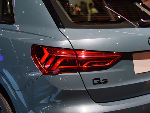 2025�� quattro 45�����ذ� 45TFSI quattro ʱ�ж�����