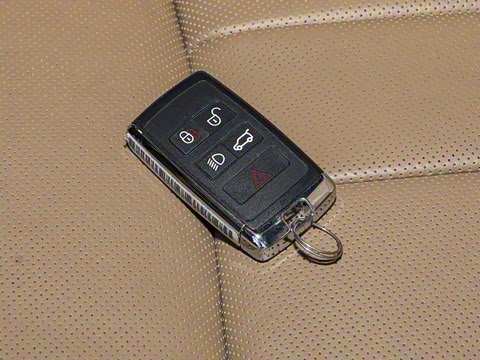 2025�� 3.0 L6 360PS ʢ����